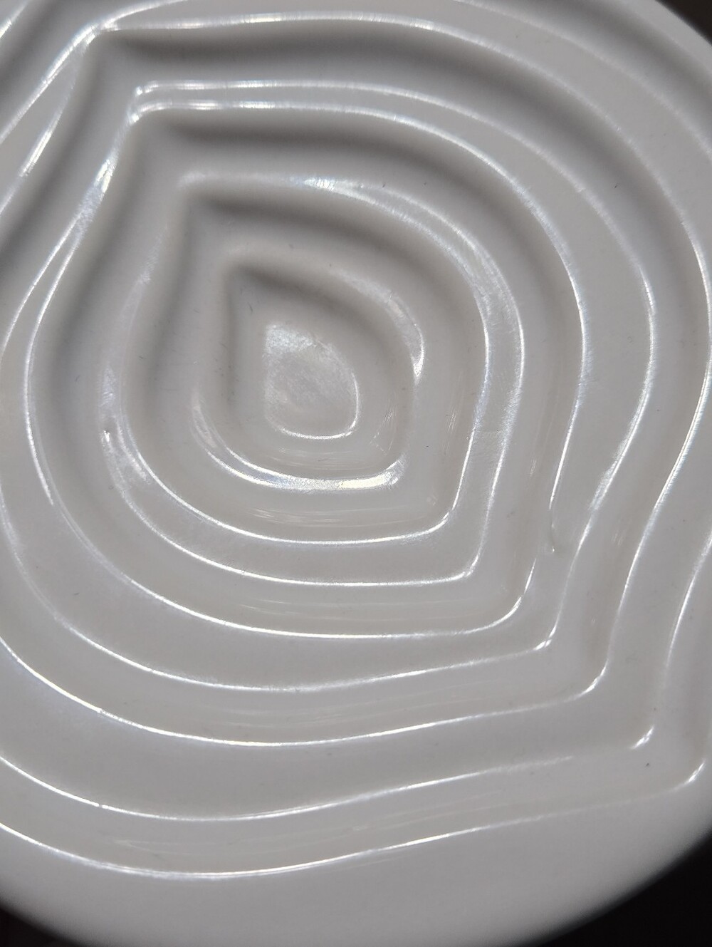 Mary Judge Olive Oil Dipping Dish 5" Plate, tier leaf design